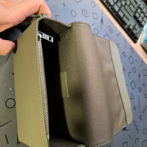 Louis Vuitton Fastline Wearable Wallet